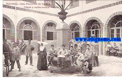 Barcelona.Casa Provincial de Caridad.Ciegos y sordo - mudos. Patio.